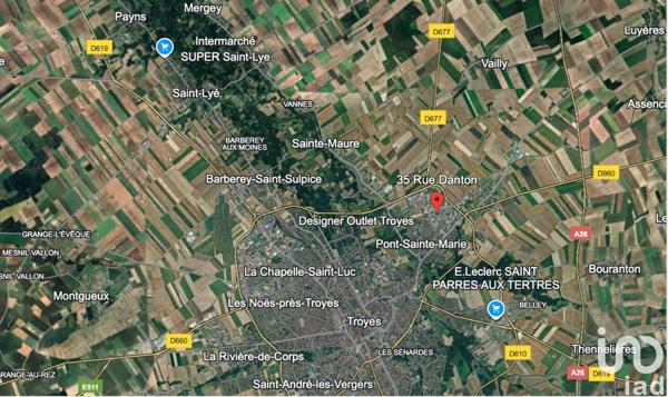 Location atelier 8 434 m² Pont-Sainte-Marie