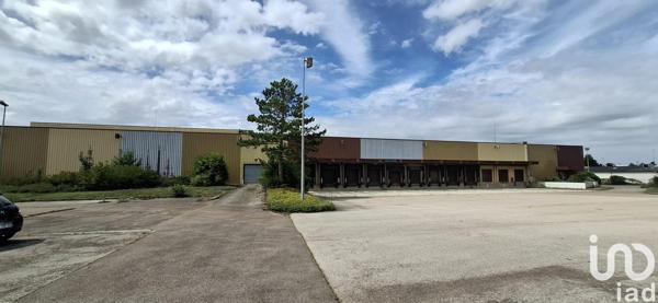 Location atelier 8 434 m² Pont-Sainte-Marie