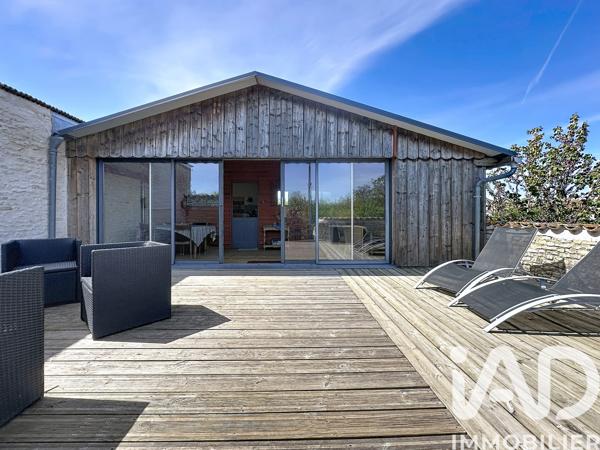 Maison à vendre 6 pièces 250 m² La Grève-sur-Mignon