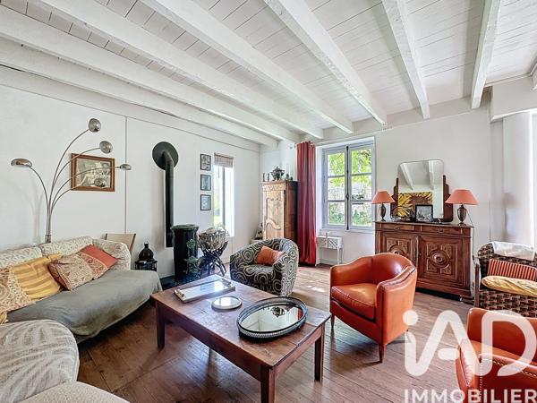Maison à vendre 6 pièces 250 m² La Grève-sur-Mignon