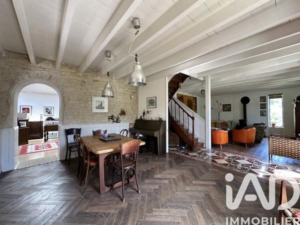 Maison à vendre 6 pièces 250 m² La Grève-sur-Mignon