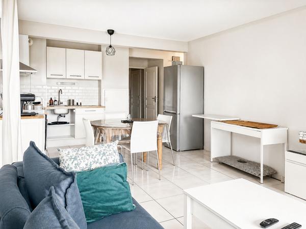 APPARTEMENT T3 MERIGNAC AVEC PARKING RÉSIDENCE RÉCENTE