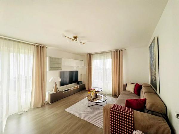 Vente                                                      Appartement
                        
                     4 pièces                      87 m2                     à Thorigny-sur-Marne