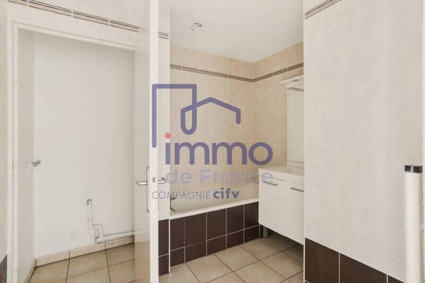 Appartement 2 pièces                                        - 69007 LYON Réf : 21663