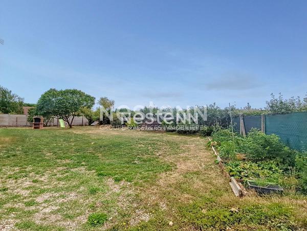 A vendre maison familiale avec séjour cathédrale, mezzanine sur séjour, sur un grand terrain plat, à 8 minutes de la N12, 10 minutes de la gare SNCF de Dreux