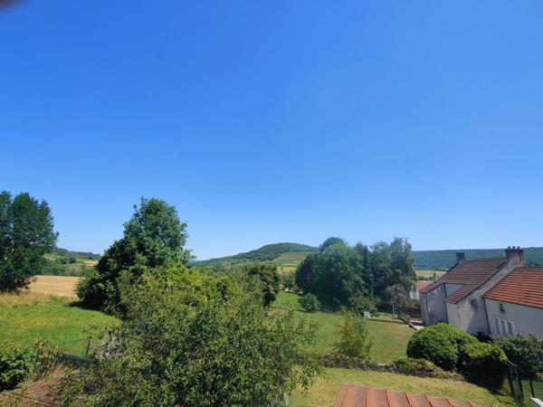 Maison de village avec vue dégagée – Hautes Côtes de Nuits-Saint-Georges