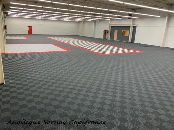 A vendre Local commercial de 2930 m², sur un terrain de 3893 m², vous offre diverses possibilités d’aménagement Région BOURGOGNE FRANCHE COMTE