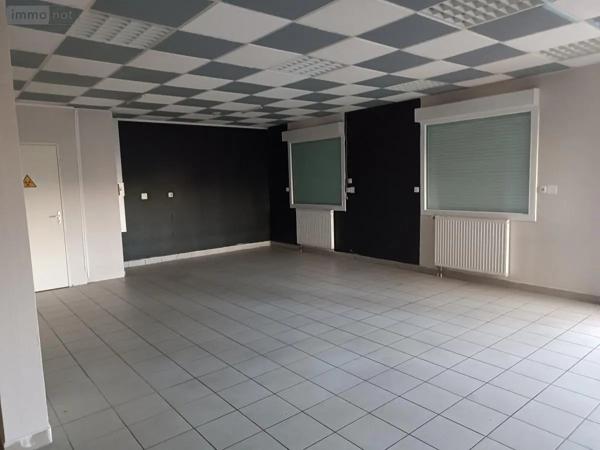 Location - Fonds et/ou murs commerciaux Péronnas 01960 71 m 2