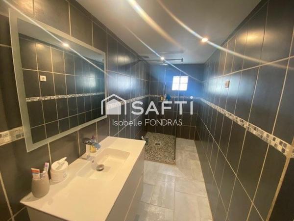 jolie maison entretenue et lumineuse à Grugies