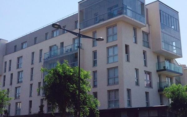 Appartement à louer    1 pièce •  Le Bourget