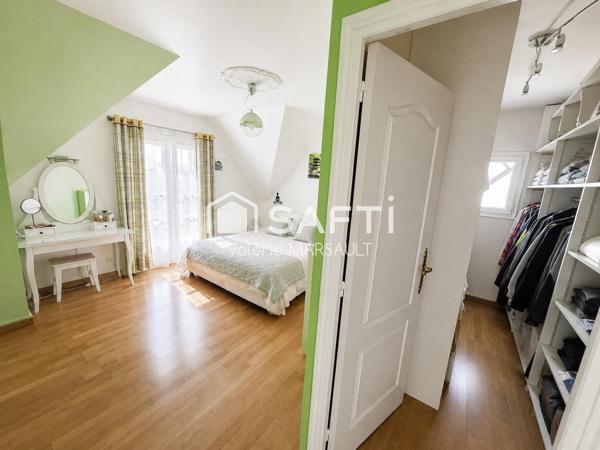 Maison familiale 4 chambres + bureau