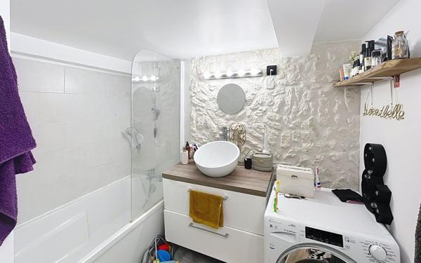 Appartement à vendre    4 pièces • 83,10 m2 Paris 17