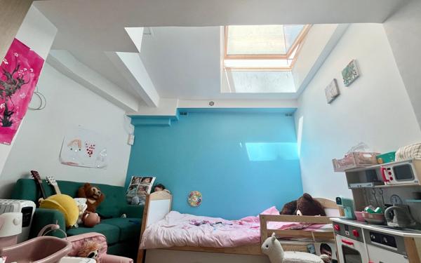 Appartement à vendre    4 pièces • 83,10 m2 Paris 17