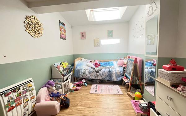 Appartement à vendre    4 pièces • 83,10 m2 Paris 17