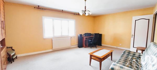 Maison à vendre 4 pièces 100 m² Villieu-Loyes-Mollon