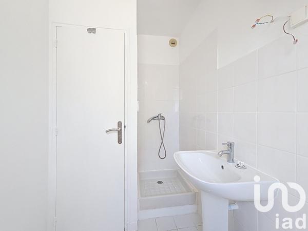 Appartement 2 pièces de 34 m² à Périgny (94520)