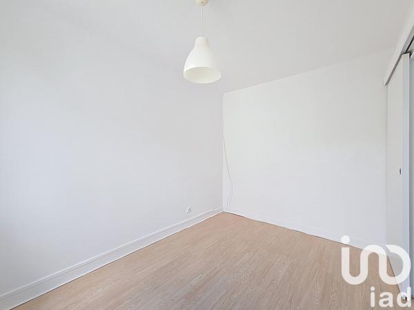 Appartement 2 pièces de 34 m² à Périgny (94520)