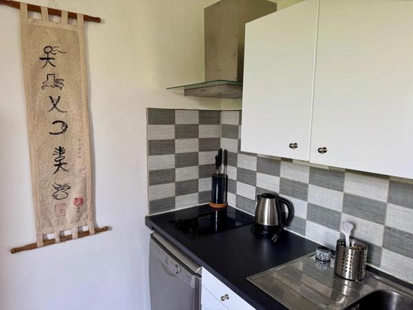MARSEILLE 6E ARRT (13) STUDIO MEUBLE EQUIPE 185.000 EUROS