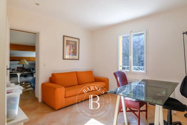 Sanary-sur-Mer, Villa 4 Chambres -  180 m² à vendre