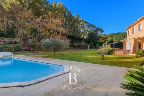 Sanary-sur-Mer, Villa 4 Chambres -  180 m² à vendre