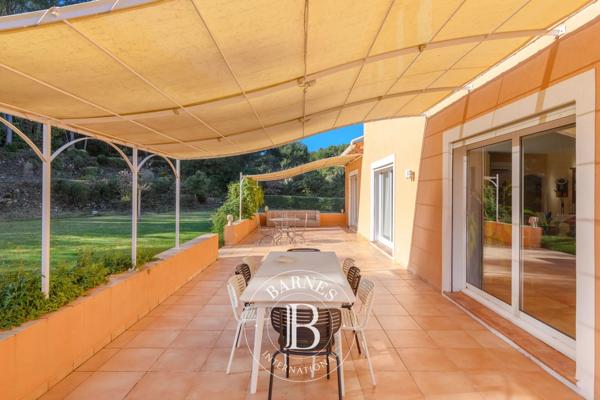 Sanary-sur-Mer, Villa 4 Chambres -  180 m² à vendre