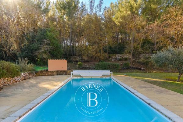 Sanary-sur-Mer, Villa 4 Chambres -  180 m² à vendre