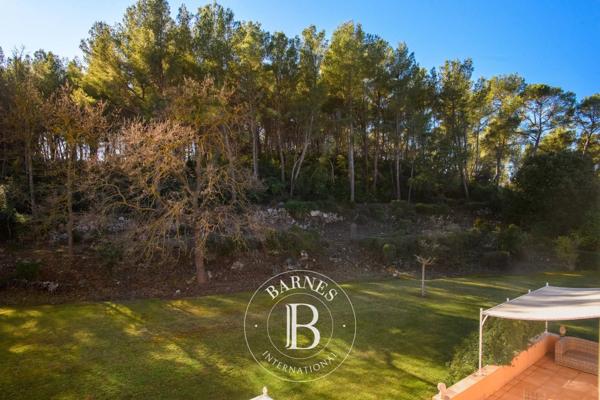 Sanary-sur-Mer, Villa 4 Chambres -  180 m² à vendre
