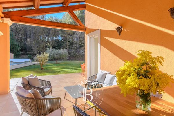 Sanary-sur-Mer, Villa 4 Chambres -  180 m² à vendre