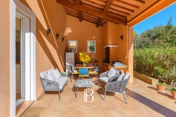 Sanary-sur-Mer, Villa 4 Chambres -  180 m² à vendre