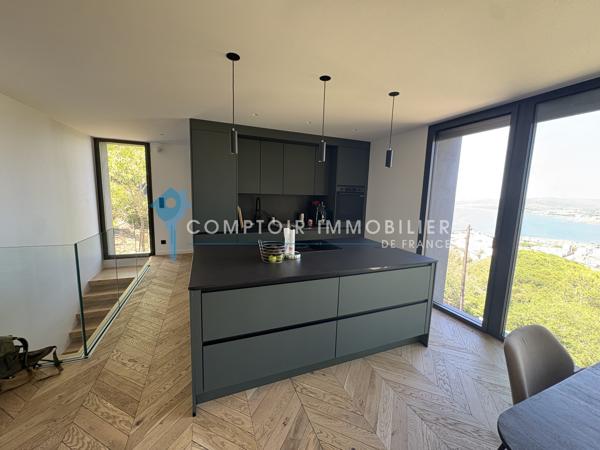 Maison
                                                                                                                                                                                                                                                                                                                        4 pièce(s)                                                                                                                                                                                                          3 chambre(s)                                                                                                                                                                                                          130  m²