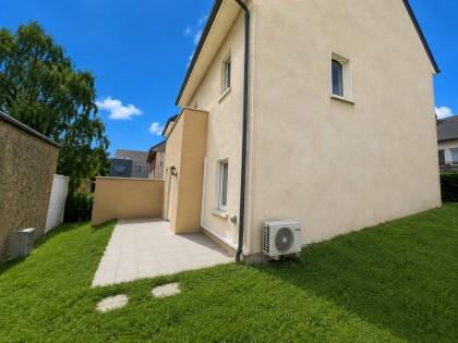 Appartement - Oloron-sainte-marie - Réf.:205068 B OLORON - DANS RESIDENCE STANDING, BEL APPARTEMENT T3 AVEC PLACE DE PARKING -