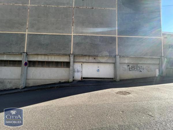 Parking à louer Tulle (19000)