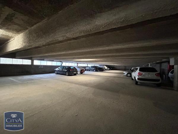 Parking à louer Tulle (19000)