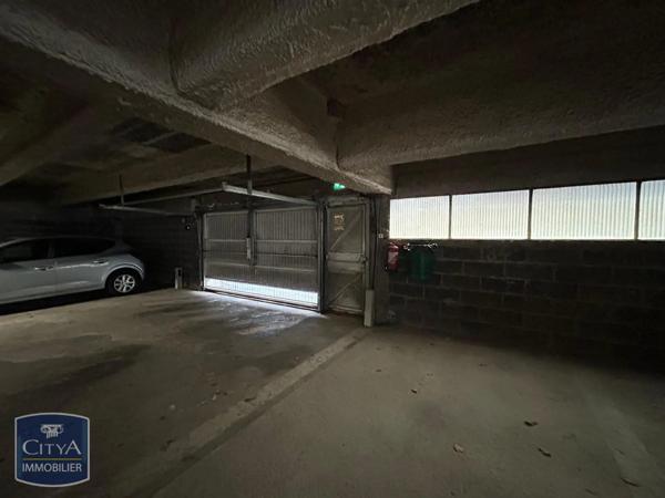 Parking à louer Tulle (19000)