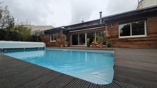Maison à vendre |  Bordeaux |  7 pièces | 242 m²