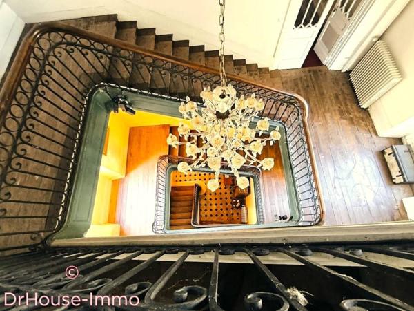 Château à vendre 30 pièces de 1 500 m²