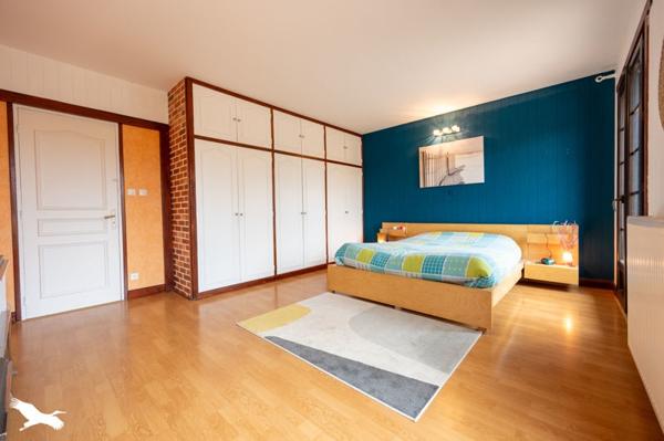 Maison à vendre |  Saint-Florent-sur-Cher |  7 pièces | 327 m²