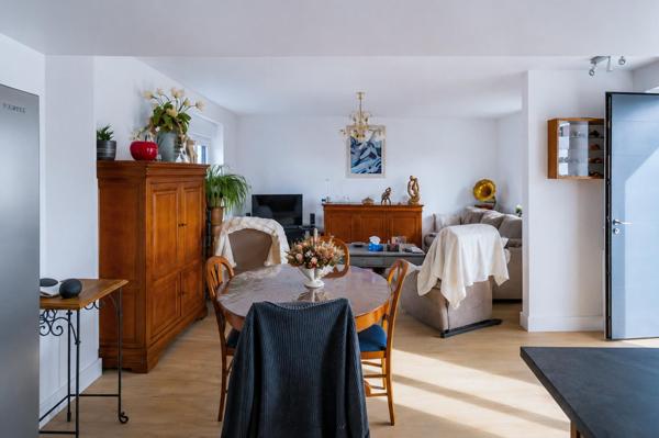 Maison à CHANGE, 72560 - 8 pièces 303m²