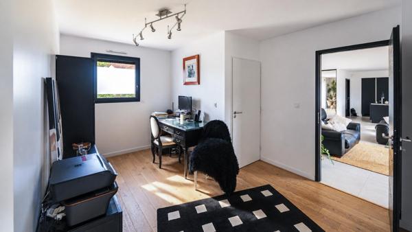 Maison à CHANGE, 72560 - 8 pièces 303m²