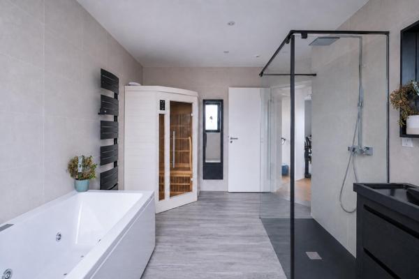 Maison à CHANGE, 72560 - 8 pièces 303m²