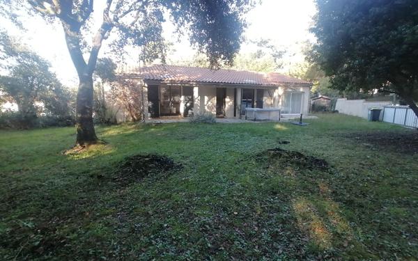 Maison à vendre    5 pièces •  Meschers-sur-Gironde