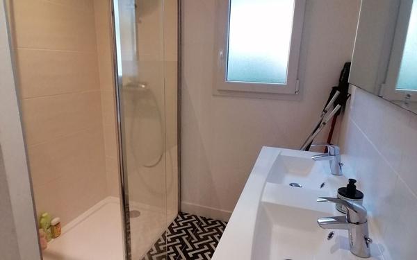 Maison à vendre    5 pièces •  Meschers-sur-Gironde