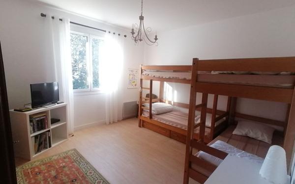 Maison à vendre    5 pièces •  Meschers-sur-Gironde