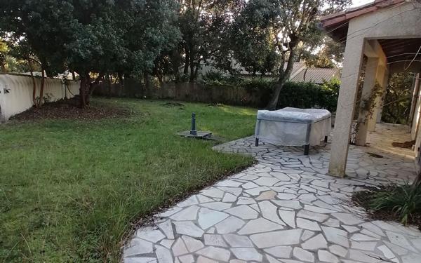 Maison à vendre    5 pièces •  Meschers-sur-Gironde