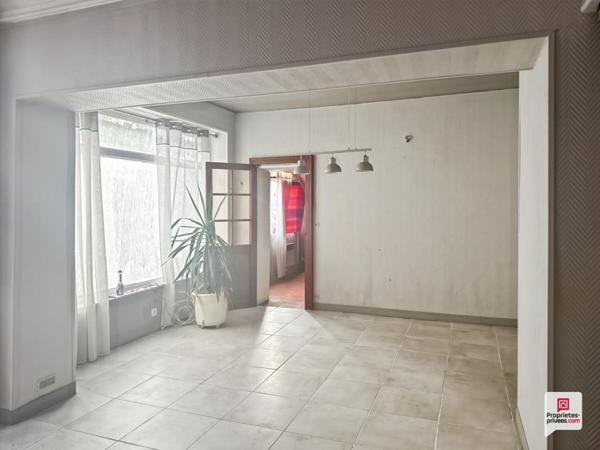 Maison Precigne 10 pièce(s) 211 m2