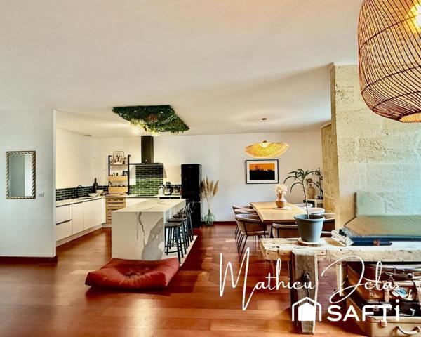 Maison de ville sur trois niveaux au cœur de Langoiran