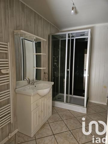 Immeuble à vendre 315 m² Vaite