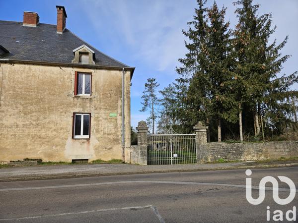 Immeuble à vendre 315 m² Vaite