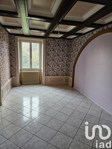 Immeuble à vendre 315 m² Vaite