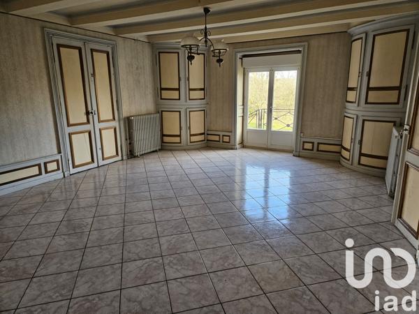 Immeuble à vendre 315 m² Vaite